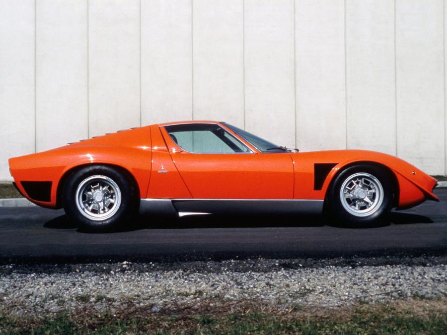  Lamborghini Miura P400 SVJ 1971 года  (фото 8 из 12)